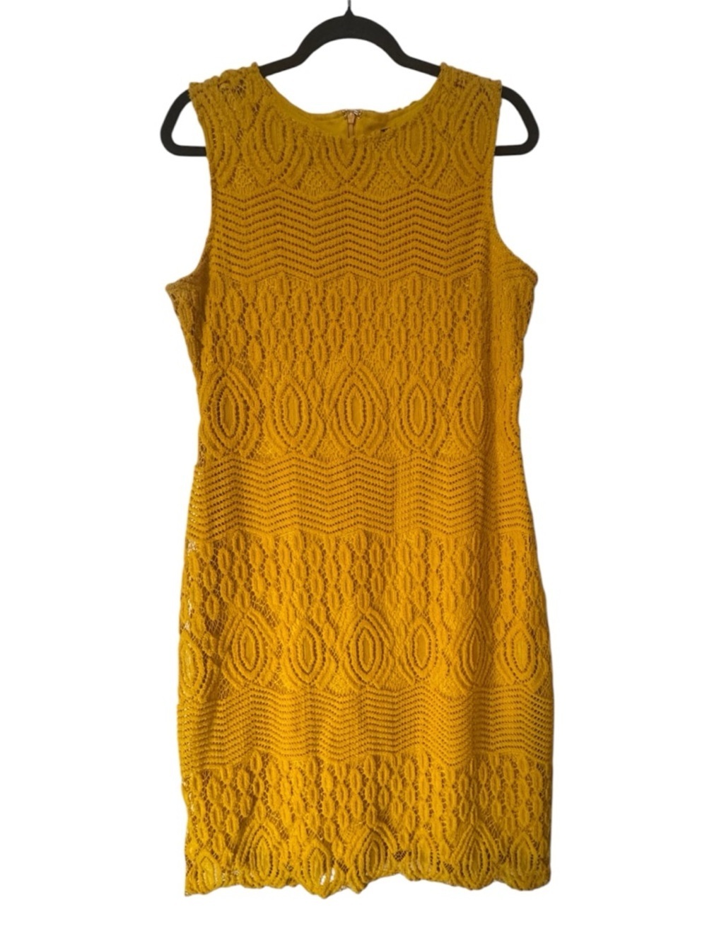 Sharagano Yellow Lace Shift Dress Size 12 Sleeveless Crochet Overlay
